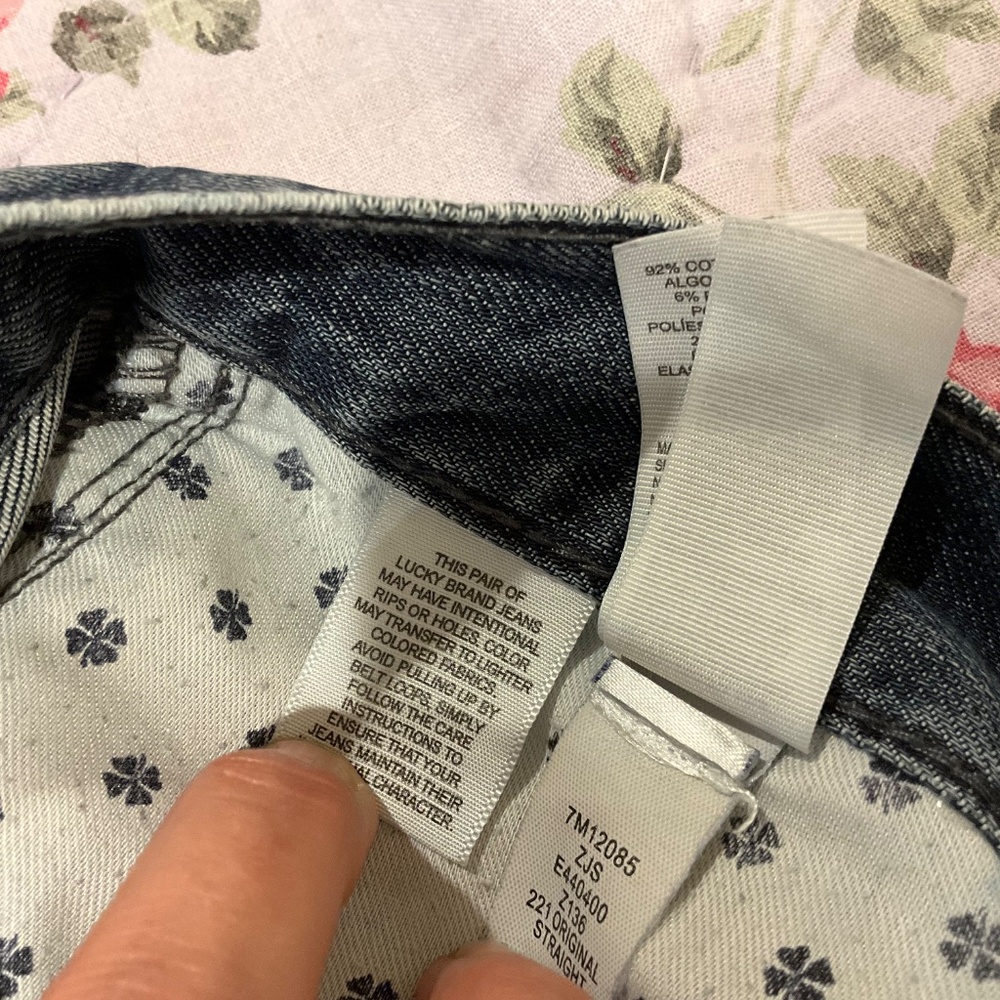 Lucky Brand 221 Original Straight Distressed Denim Men’s Jeans 32x34 32 34 - Picture 7 of 10